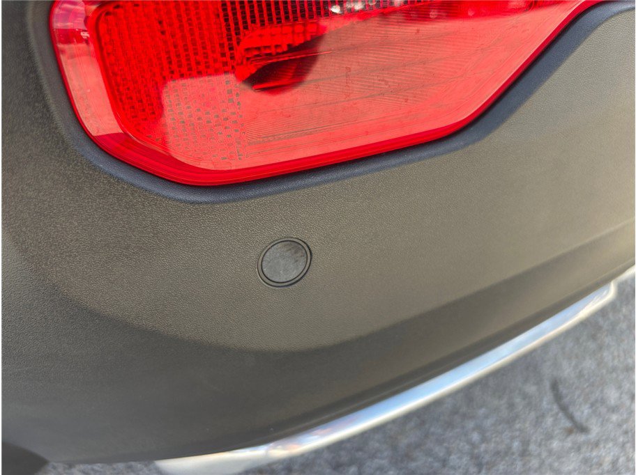 Used 2020 Volvo XC40 T5 Inscription w/ Protection Package image 16