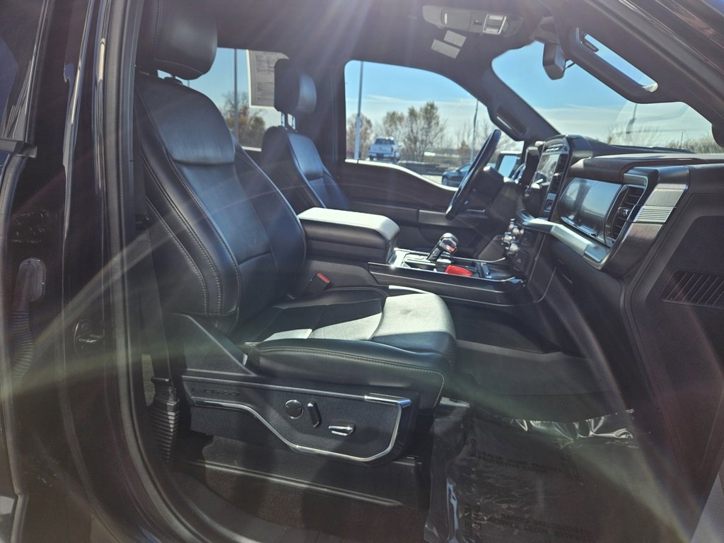 Used 2021 Ford F150 Lariat image 16