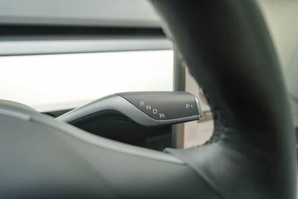 Used 2021 Tesla Model 3 Standard Range Plus RWD image 19