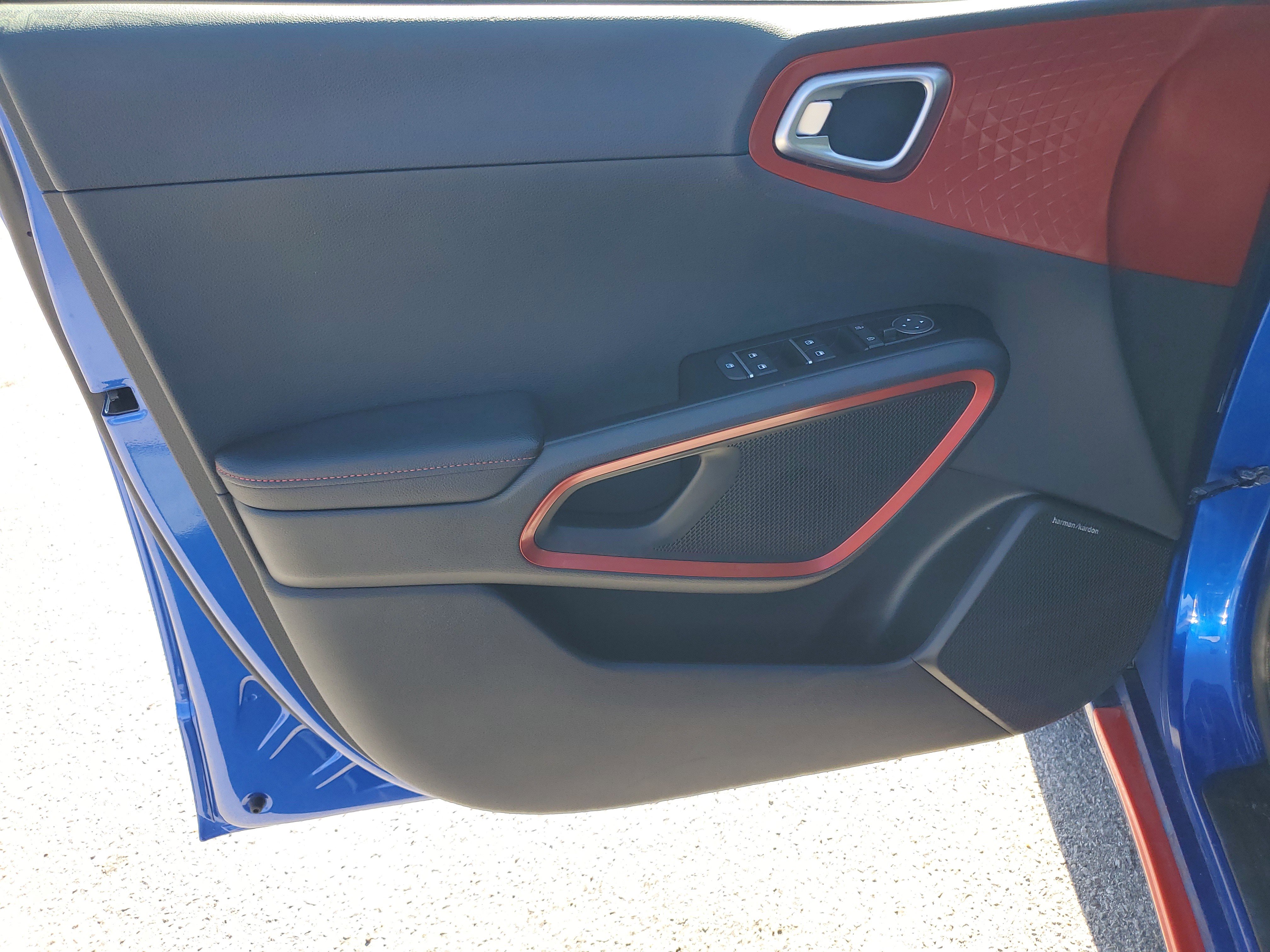 Used 2022 Kia Soul Turbo image 13