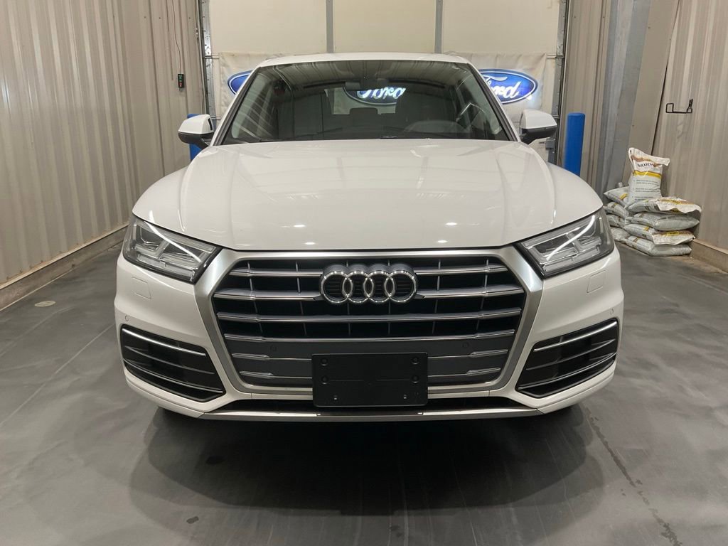 Used 2020 Audi Q5 2.0T Premium Plus w/ Premium Plus Package image 2