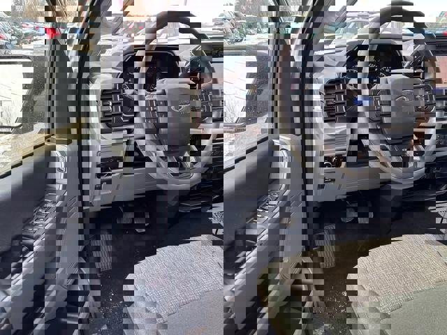 Used 2023 Ford F150 XLT image 9