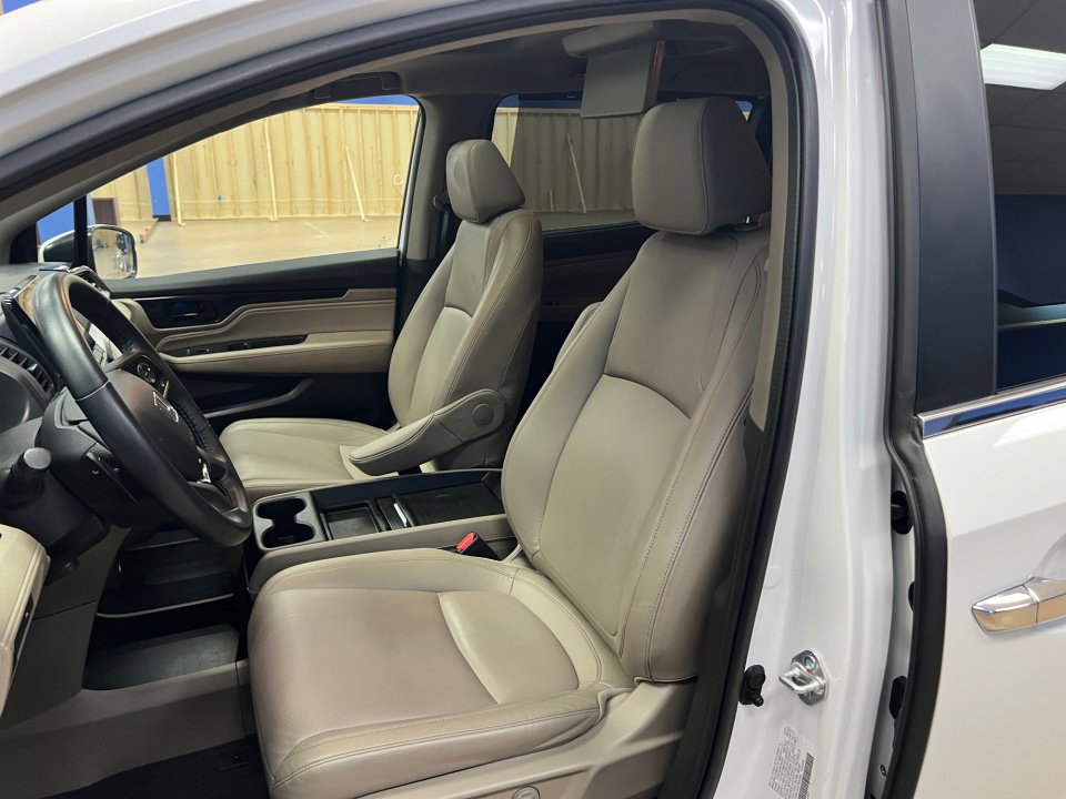 Used 2023 Honda Odyssey Touring image 30
