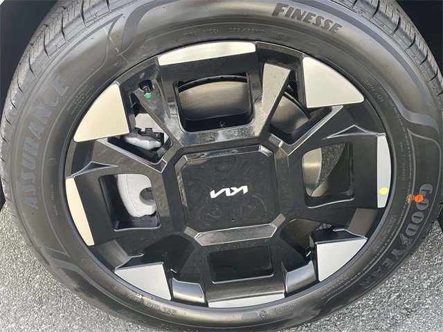 New 2026 Kia Carnival EX image 9