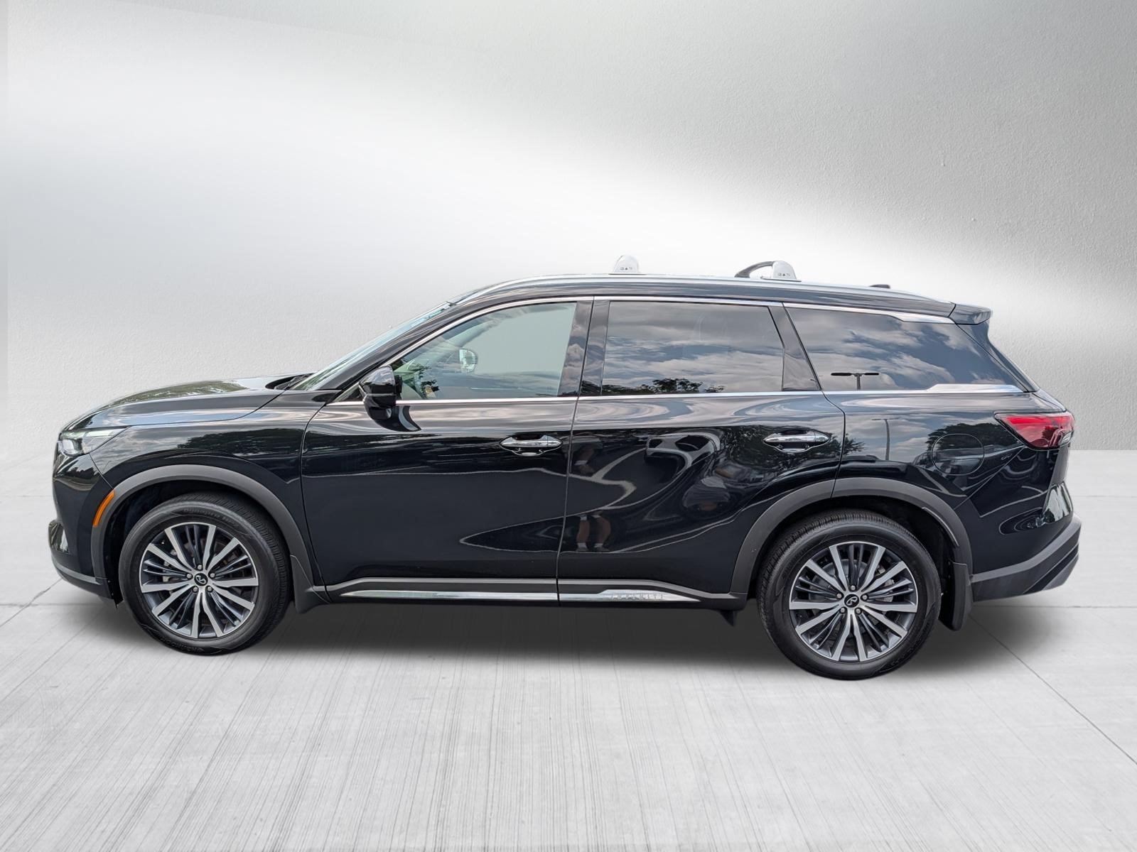Certified 2025 INFINITI QX60 Sensory w/ Vision Package AWD/4WD image 4