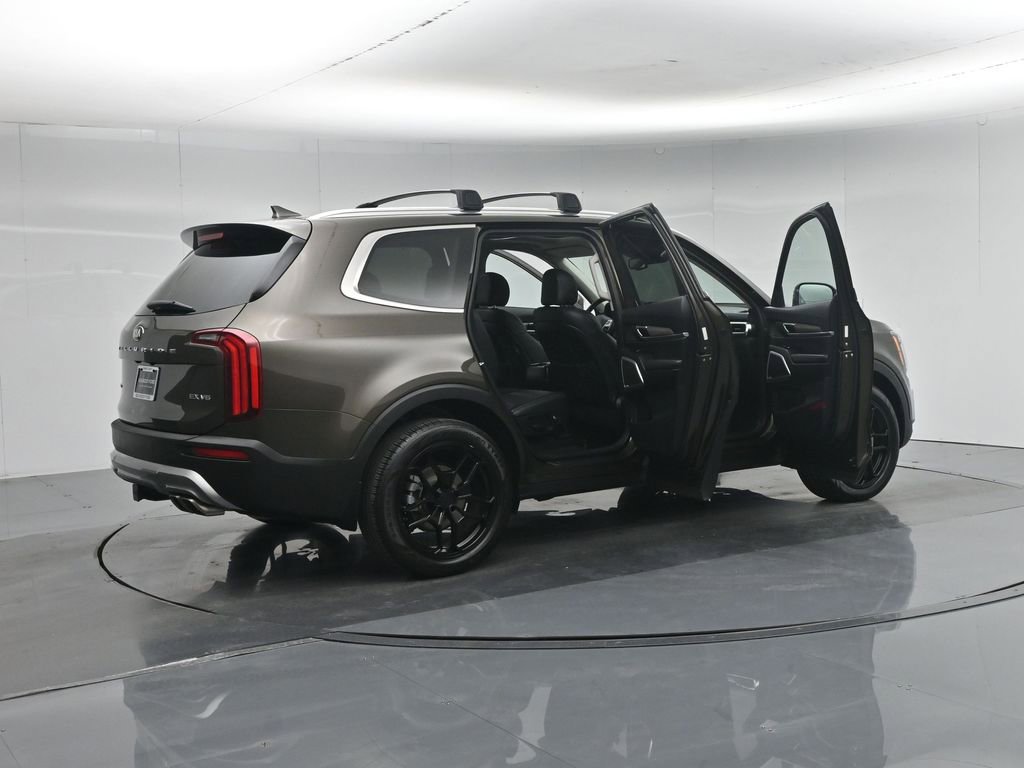 Used 2020 Kia Telluride EX w/ EX Premium Package AWD/4WD image 5