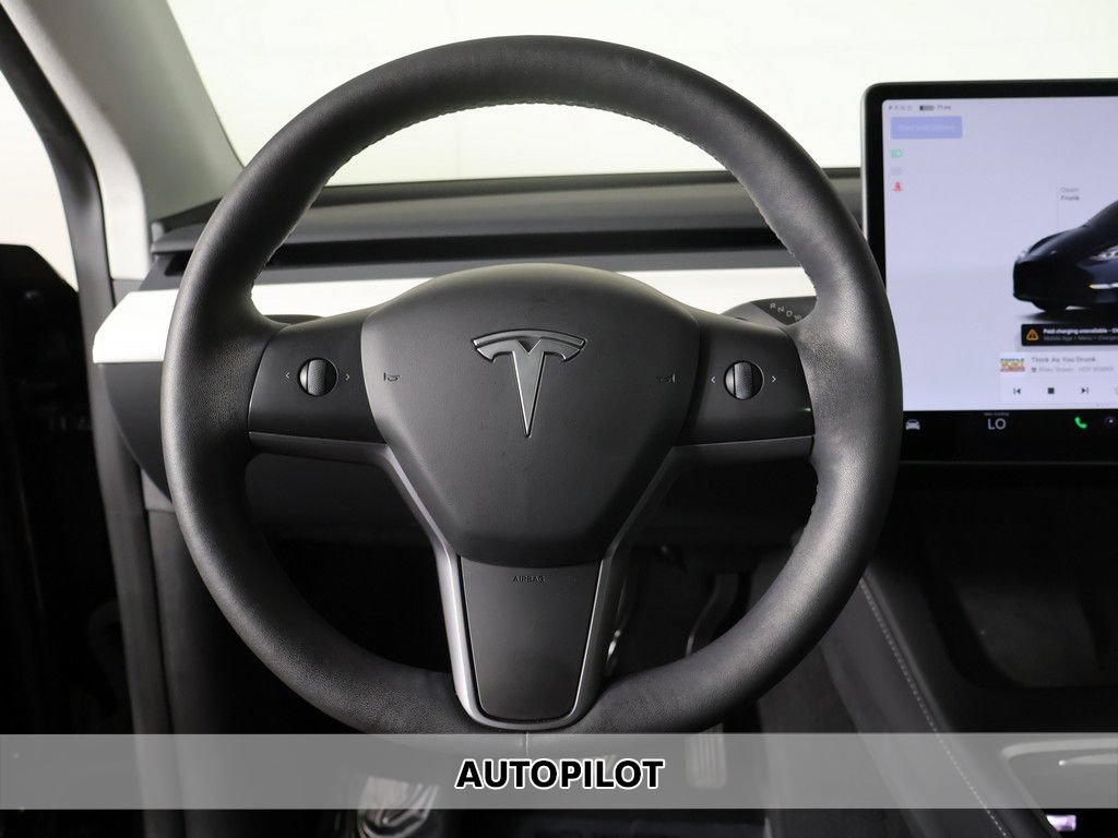 Used 2024 Tesla Model Y Long Range AWD/4WD image 5