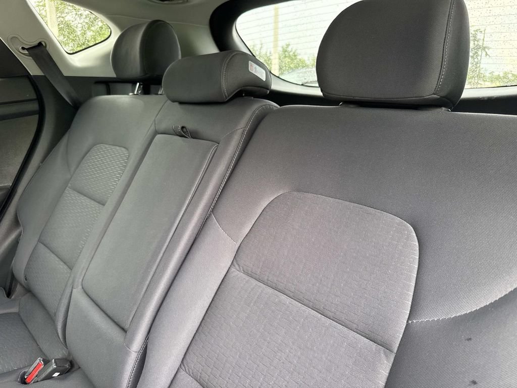 Used 2021 Hyundai Tucson Value FWD image 14