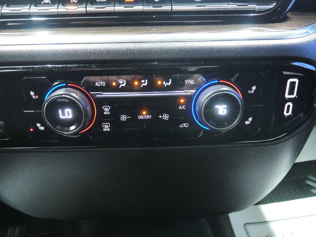 Used 2025 Chevrolet Silverado 1500 LT image 20