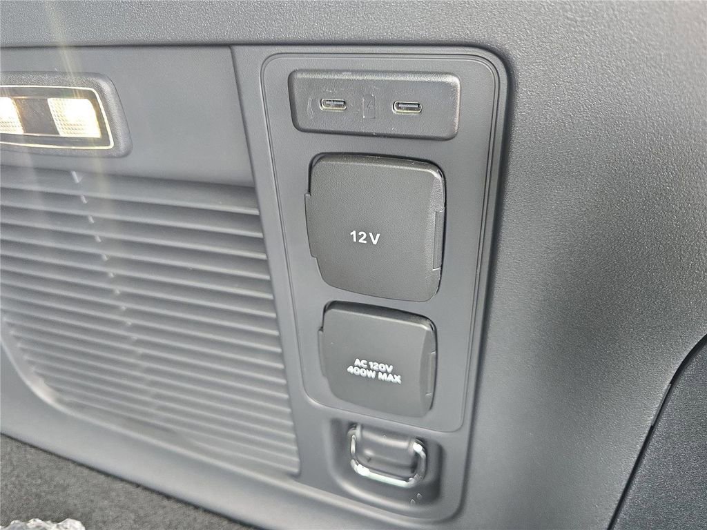 New 2025 Lincoln Navigator L Black Label image 9