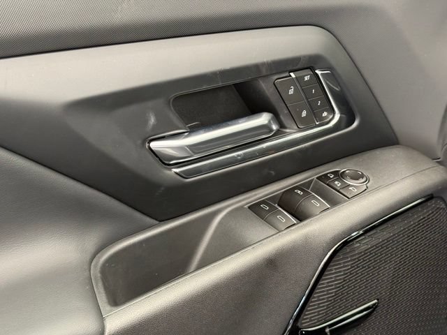 New 2026 Chevrolet Silverado EV LT w/ Premium Package AWD/4WD image 18