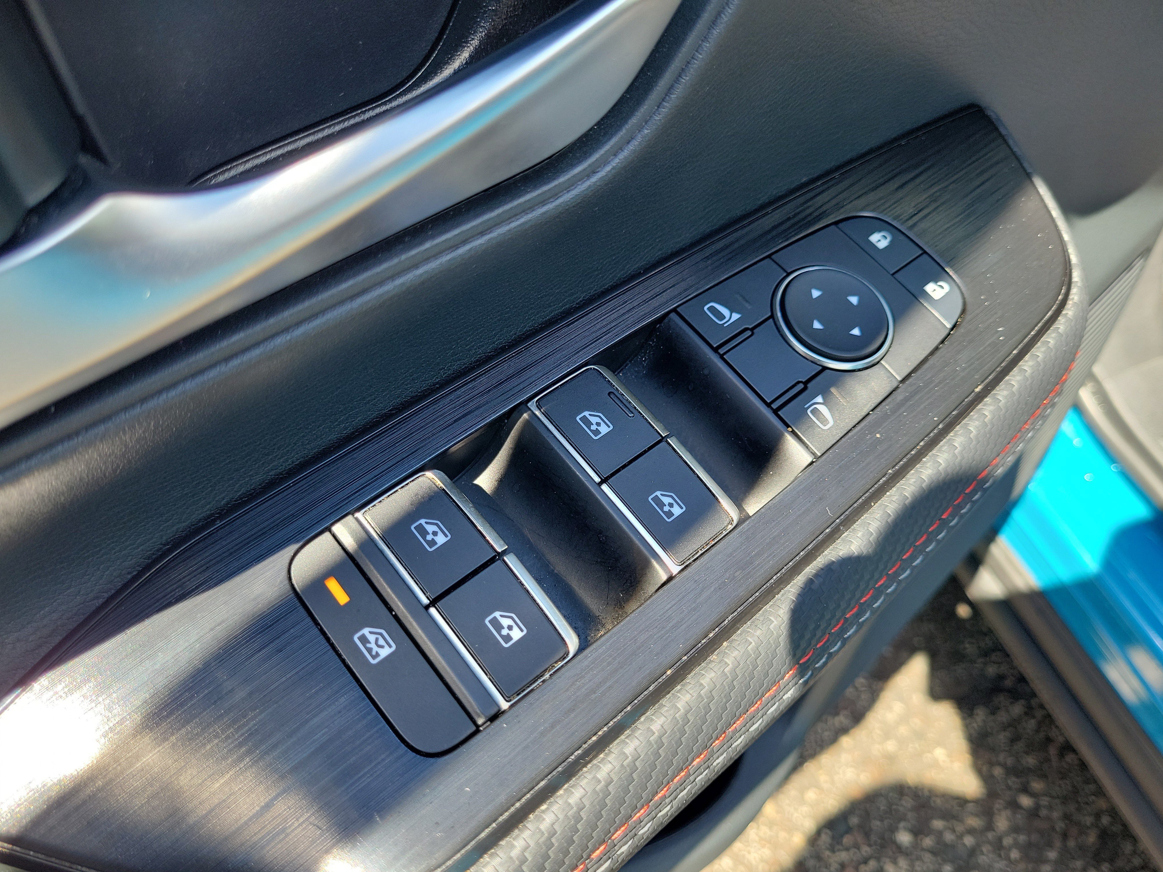 Certified 2025 Nissan Kicks SR AWD/4WD image 10