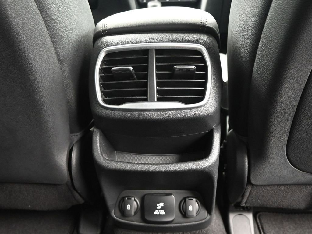 Used 2020 Hyundai Santa Fe Limited FWD image 16