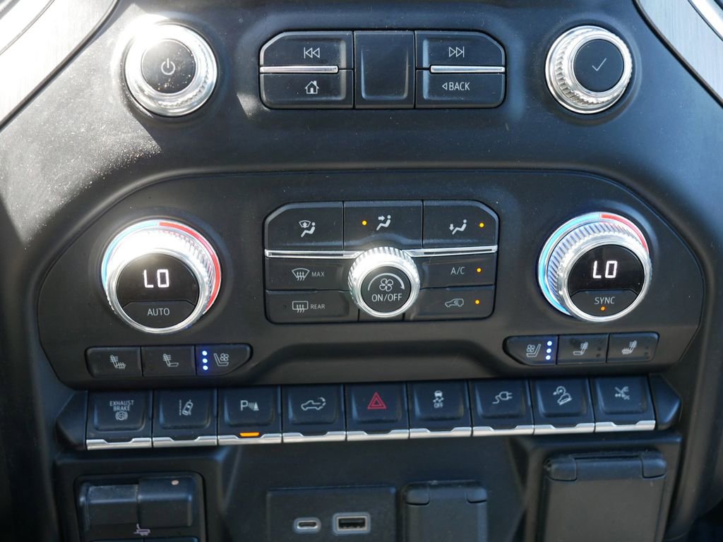 Used 2021 GMC Sierra 2500 Denali w/ Denali Ultimate Package AWD/4WD image 23