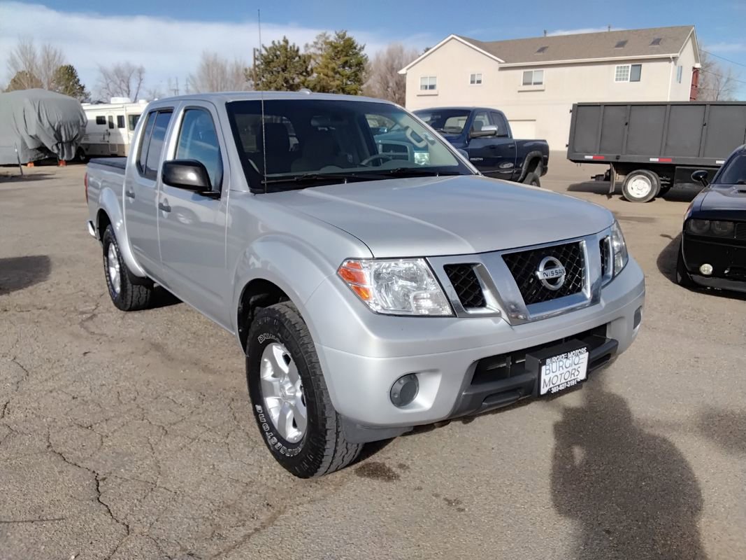 Used 2013 Nissan Frontier SV image 3