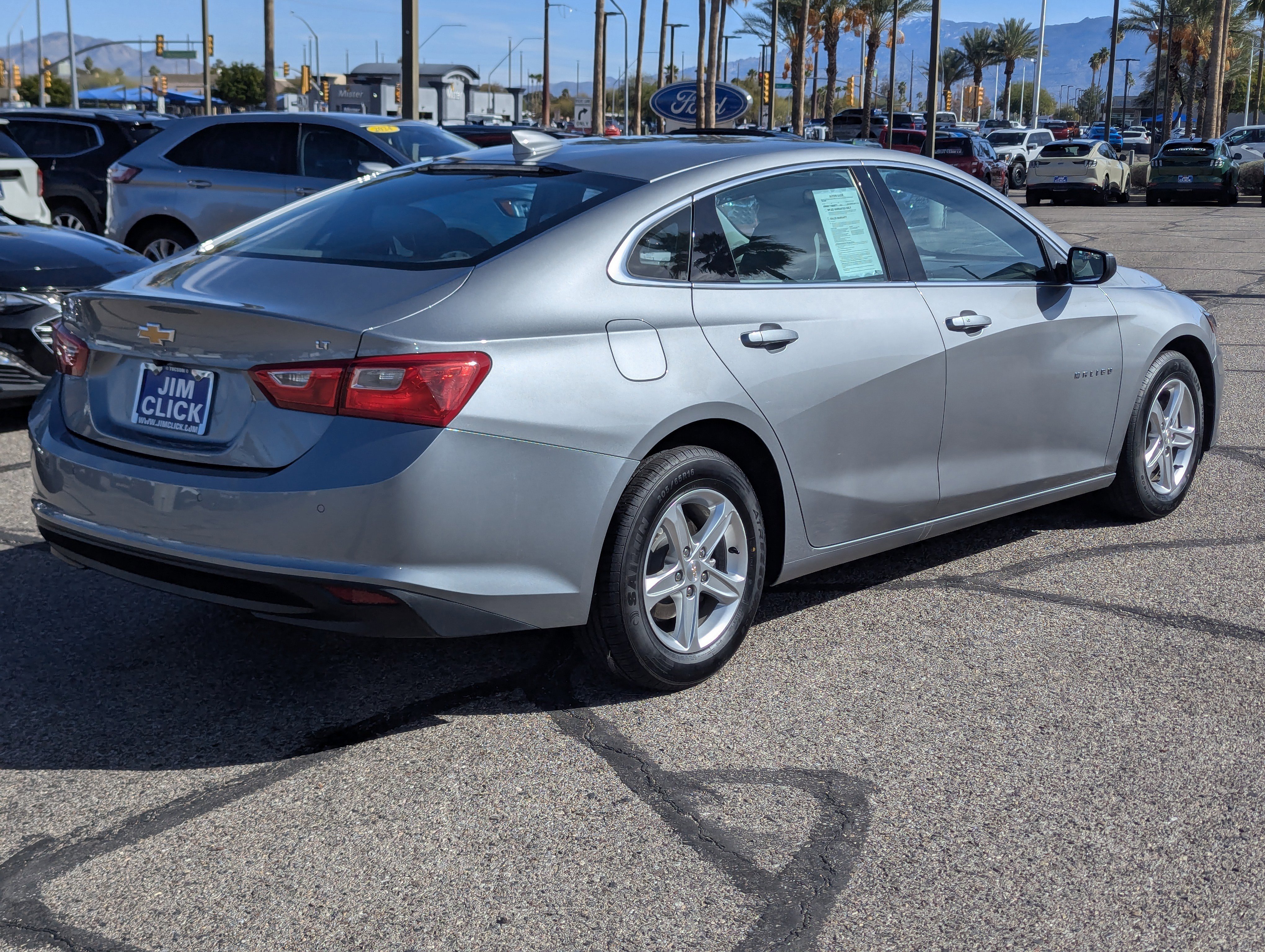 Used 2024 Chevrolet Malibu LT image 2