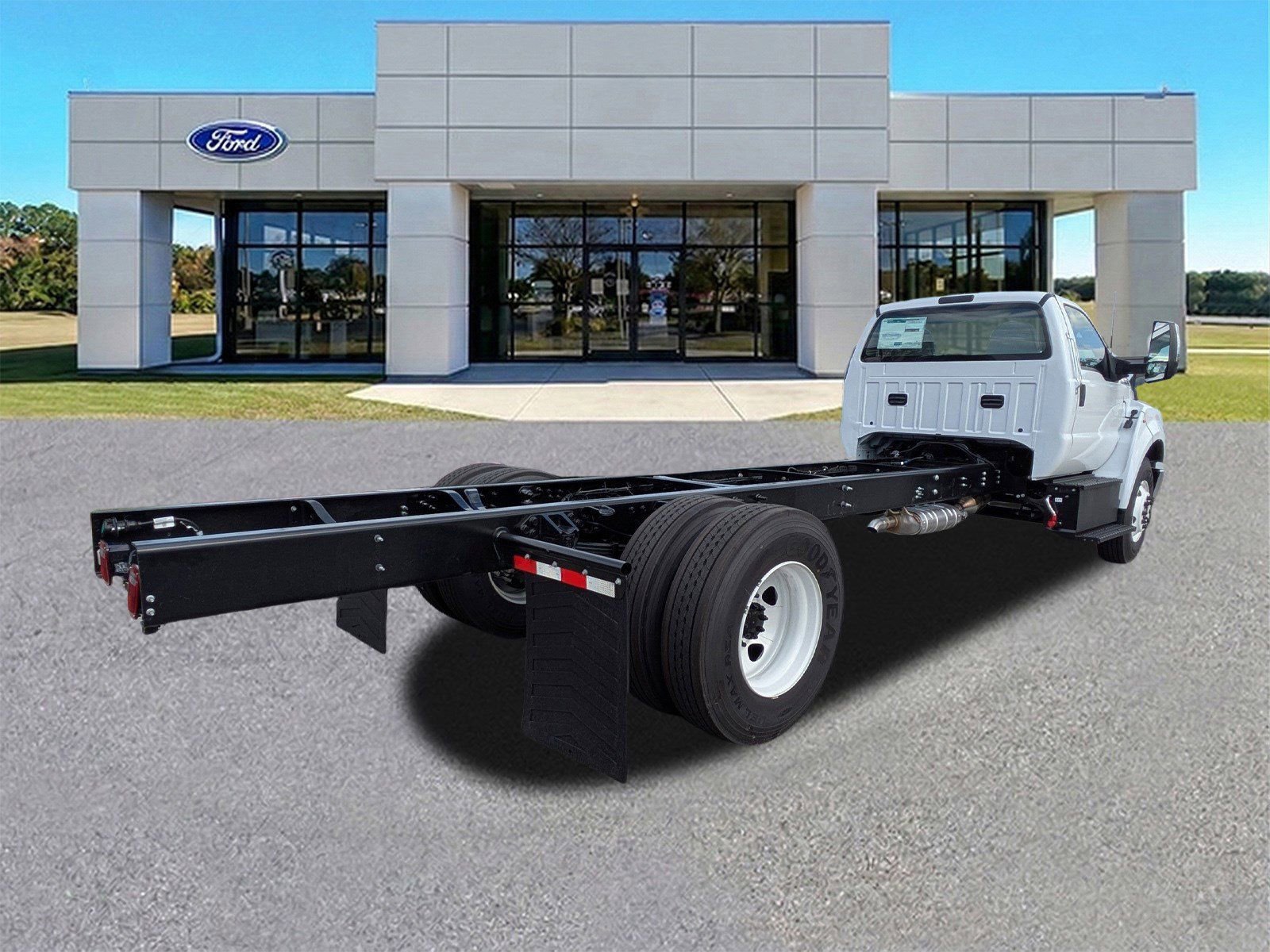 New 2027 Ford F650 2WD Regular Cab Super Duty image 2