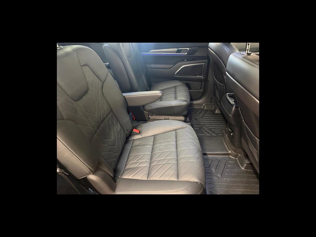 Used 2025 Kia Telluride SX Prestige X-Line AWD/4WD image 19