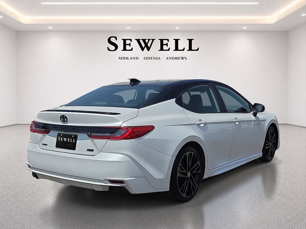 Used 2025 Toyota Camry Hybrid FWD image 4