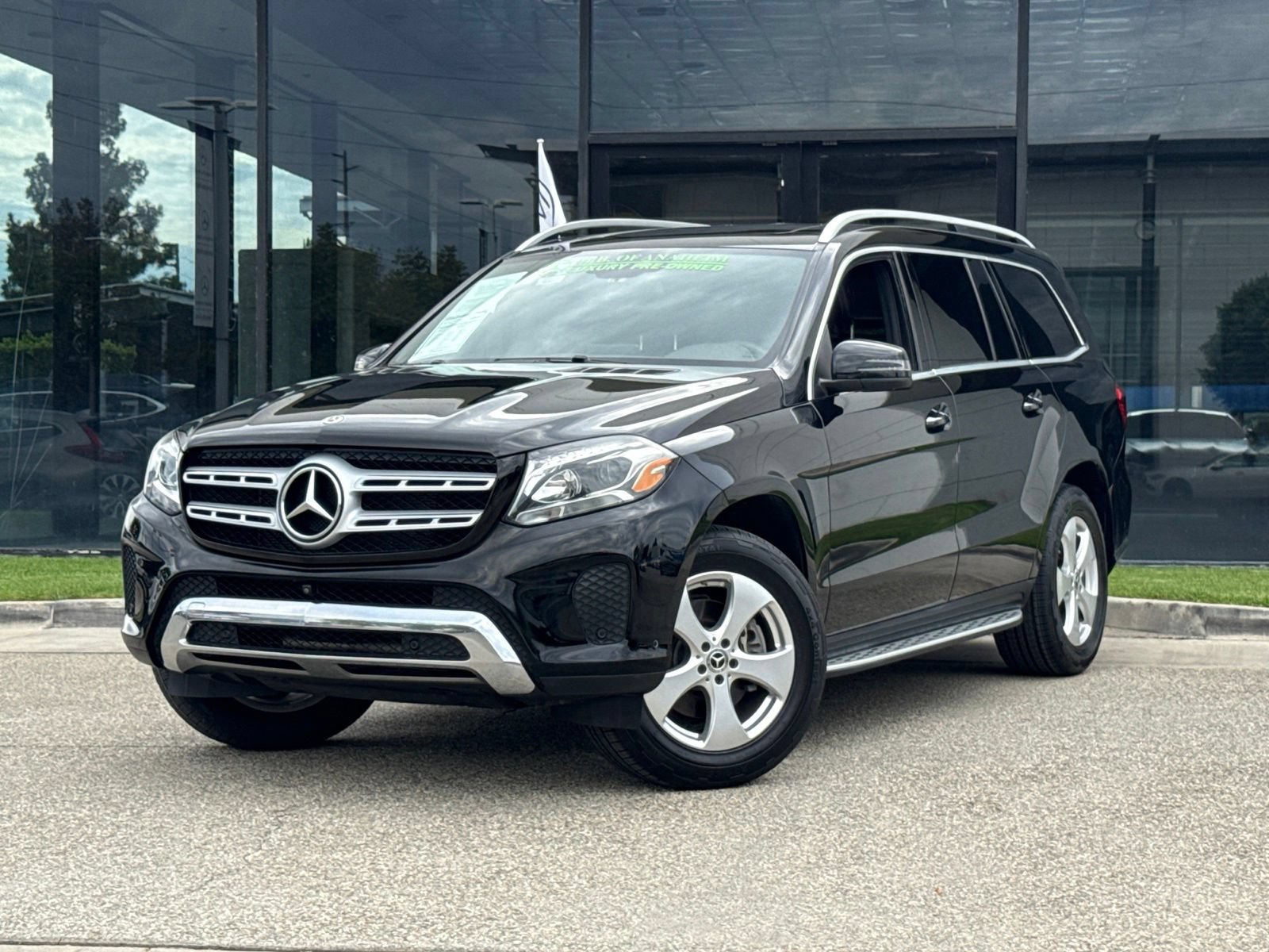 Used 2019 Mercedes-Benz GLS 450 4MATIC image 2