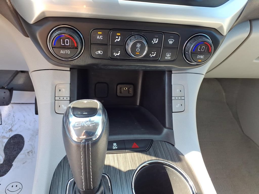 Used 2019 GMC Acadia SLT FWD image 12
