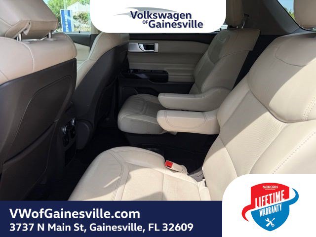 Used 2020 Ford Explorer Platinum w/ Premium Technology Package AWD/4WD image 12
