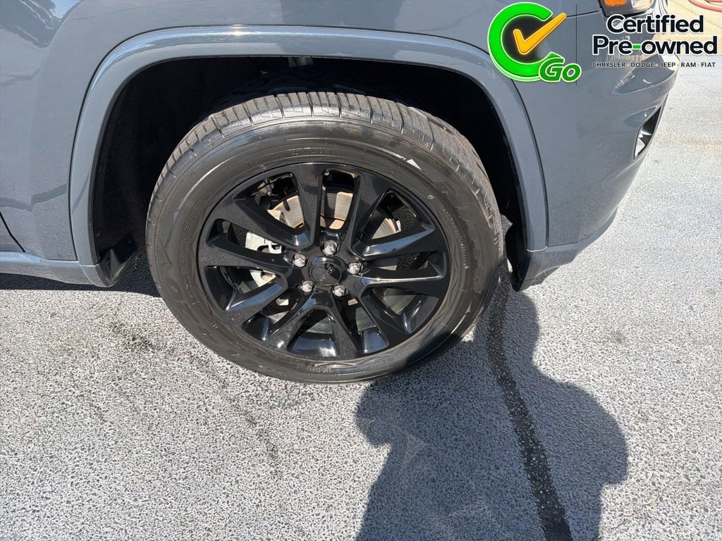 Used 2018 Jeep Grand Cherokee Altitude RWD image 19