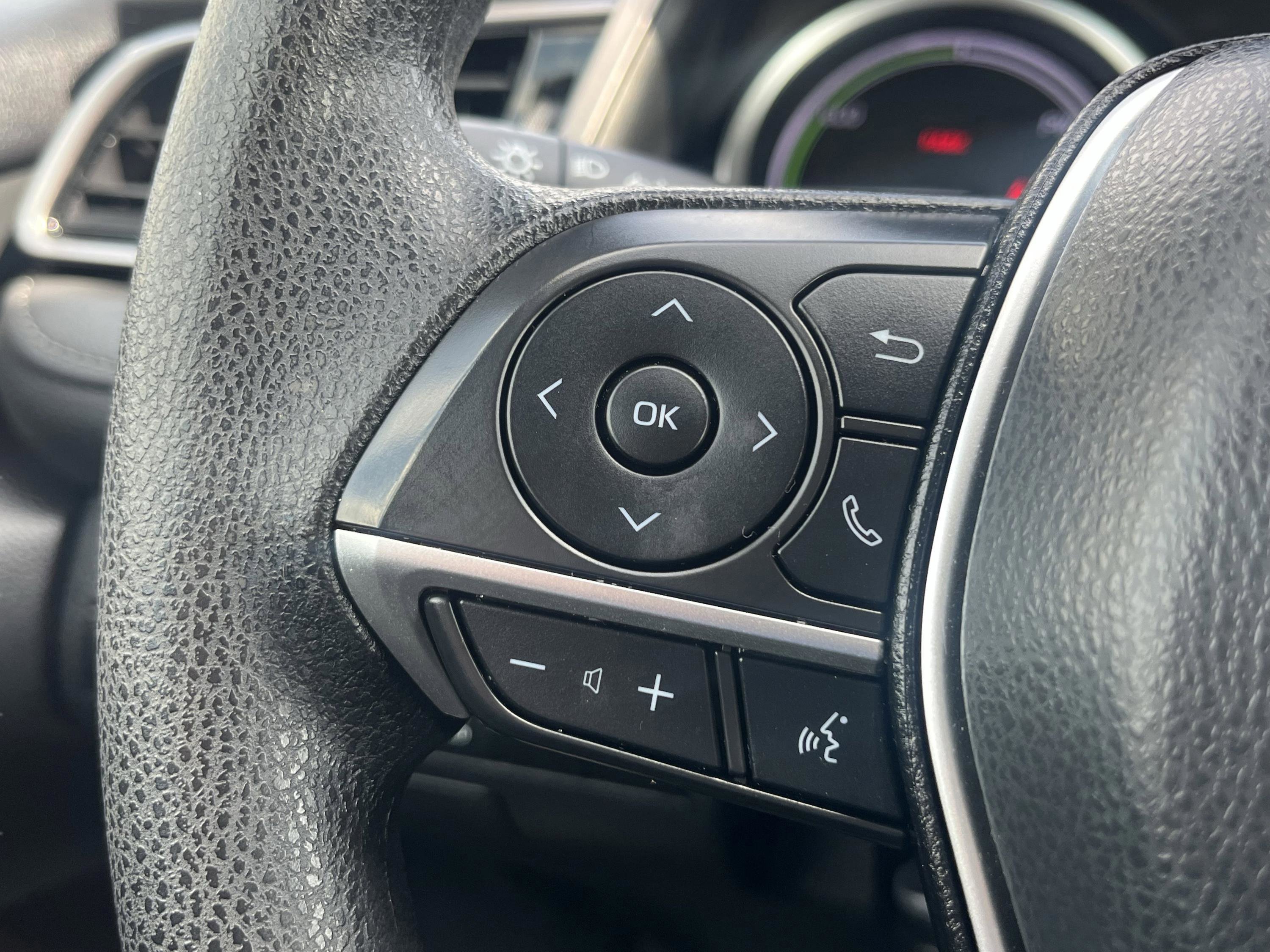 Used 2024 Toyota Camry LE FWD image 18