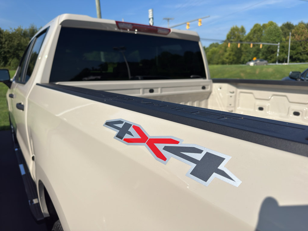 New 2026 Chevrolet Silverado 1500 Custom AWD/4WD image 8