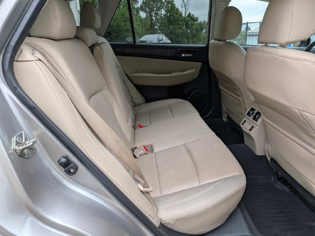Used 2019 Subaru Outback 2.5i Limited AWD/4WD image 35