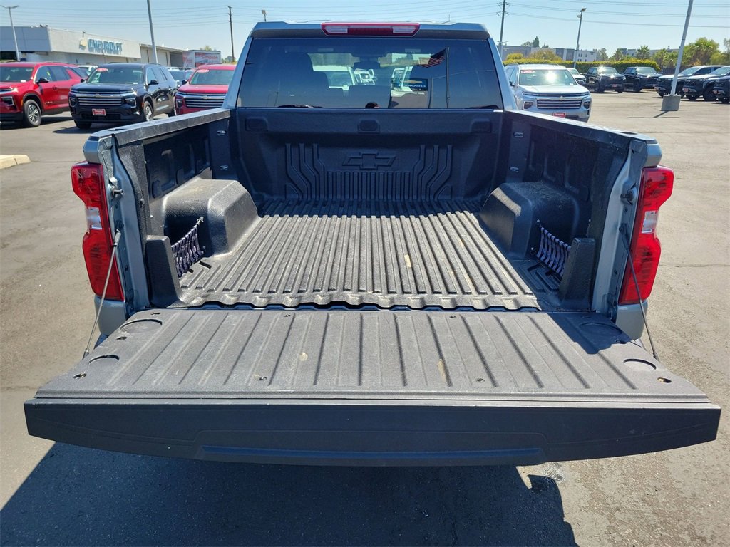 Used 2025 Chevrolet Silverado 1500 Custom image 30