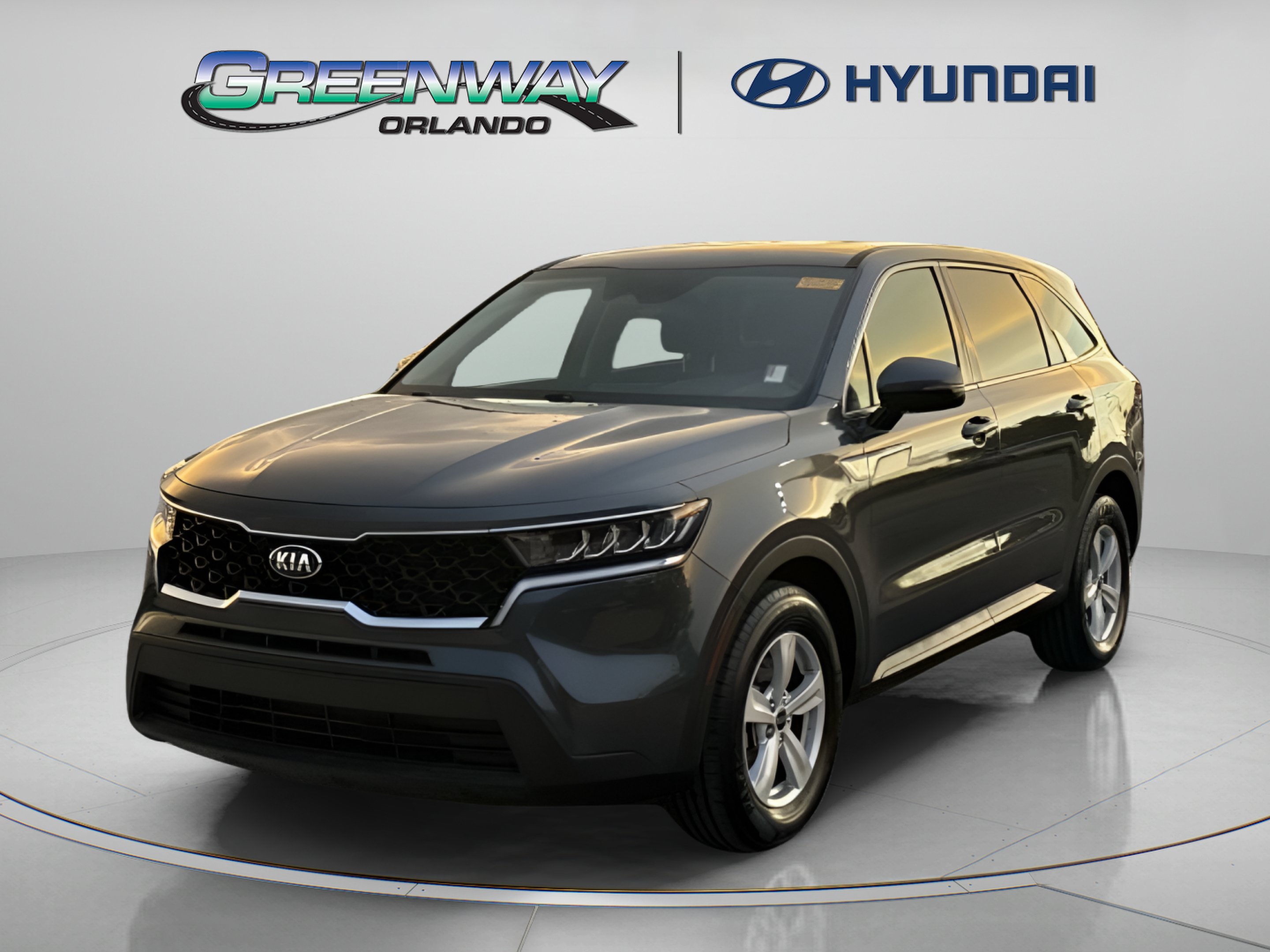 Used 2021 Kia Sorento LX FWD image 3