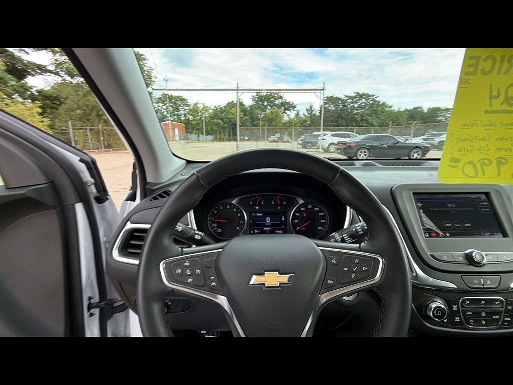 Used 2024 Chevrolet Equinox LT w/ LPO, Floor Liner Package FWD image 11