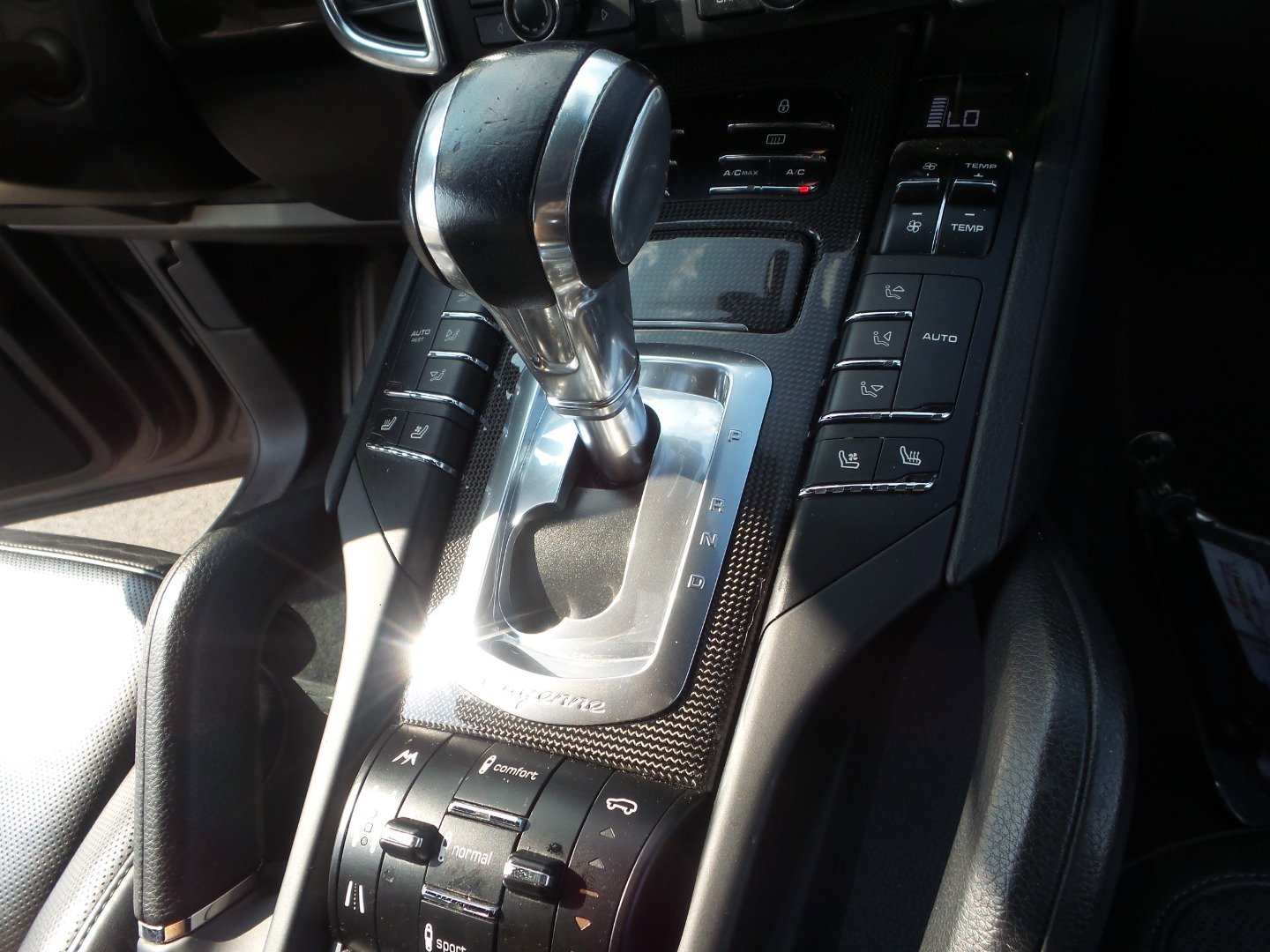 Used 2013 Porsche Cayenne GTS image 53