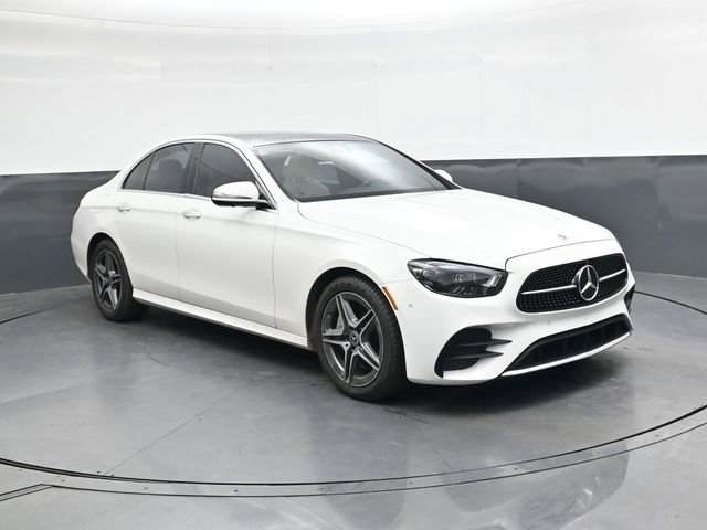 Used 2023 Mercedes-Benz E 350 4MATIC Sedan image 2