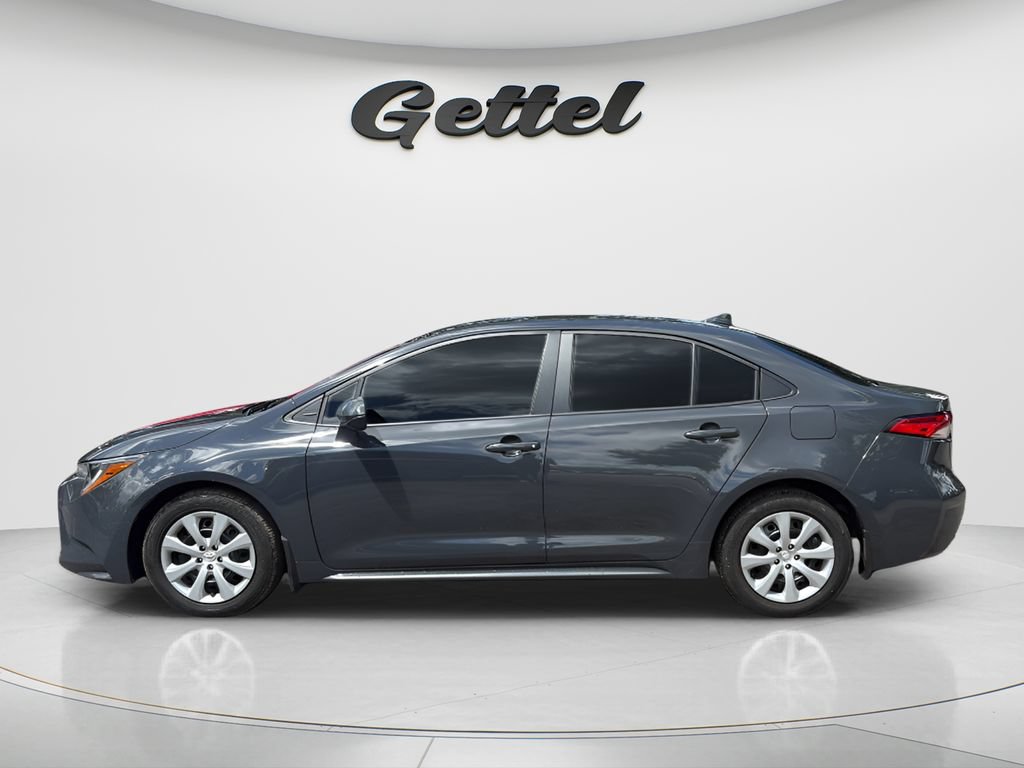 Used 2025 Toyota Corolla LE FWD image 8