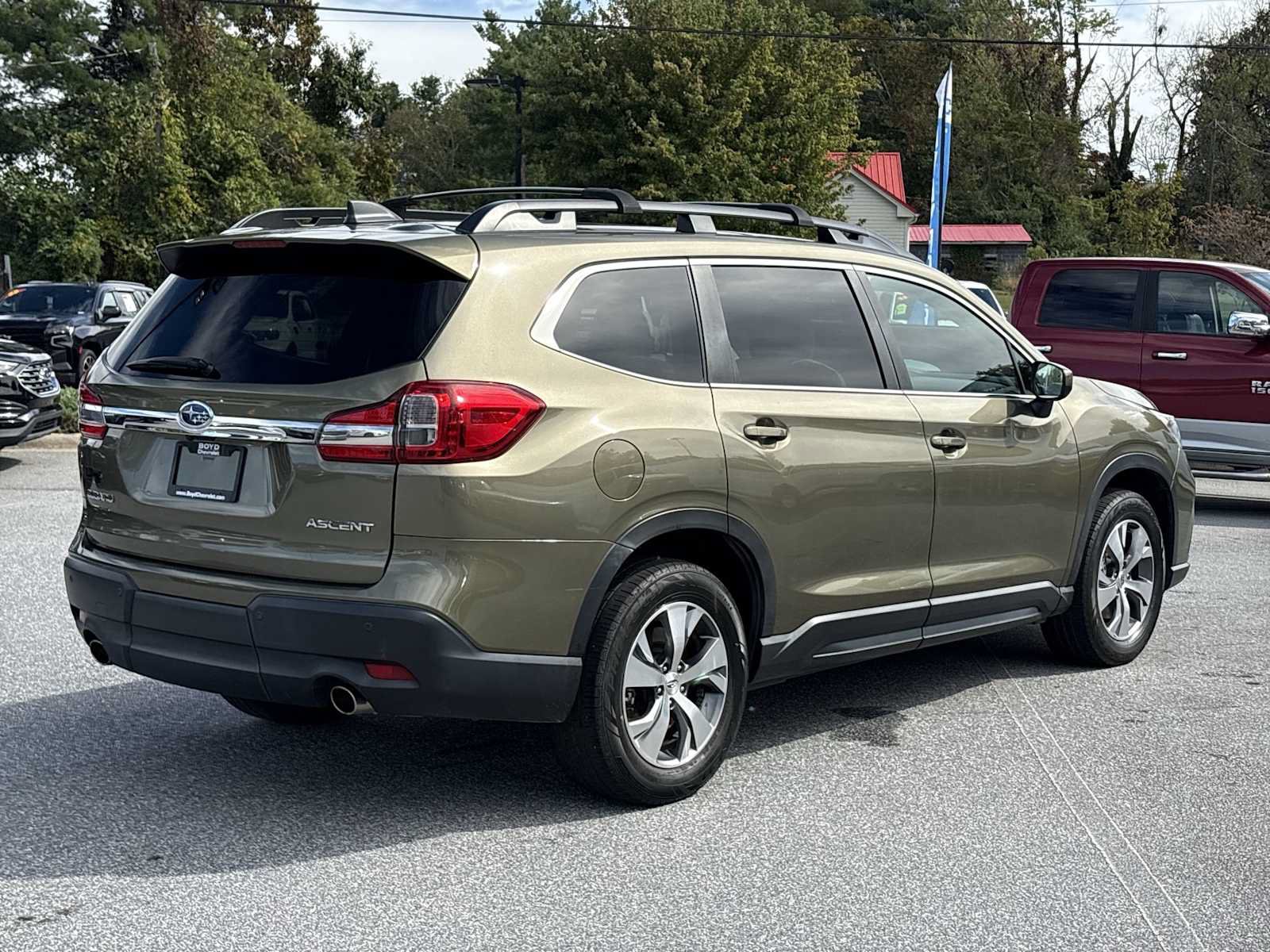 Used 2022 Subaru Ascent Premium w/ Convenience Package AWD/4WD image 6