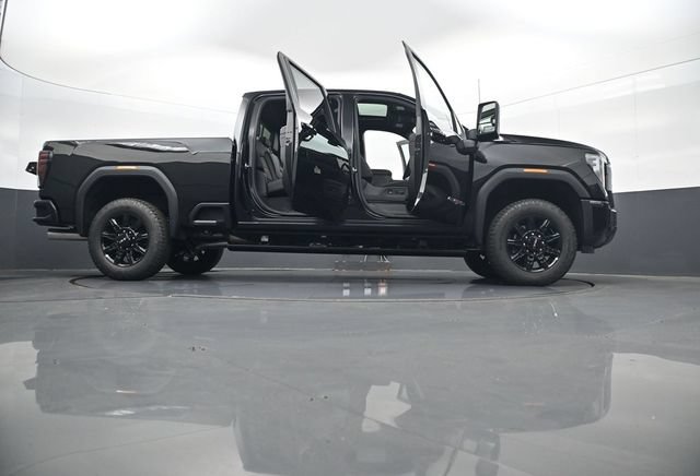 New 2026 GMC Sierra 2500 AT4 w/ AT4 Premium Plus Package AWD/4WD image 33