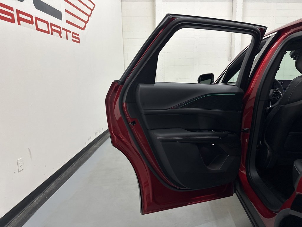 Used 2024 Cadillac Lyriq Luxury w/ LPO, Floor Liner Package image 51