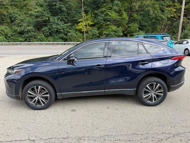Certified 2022 Toyota Venza LE AWD/4WD image 6