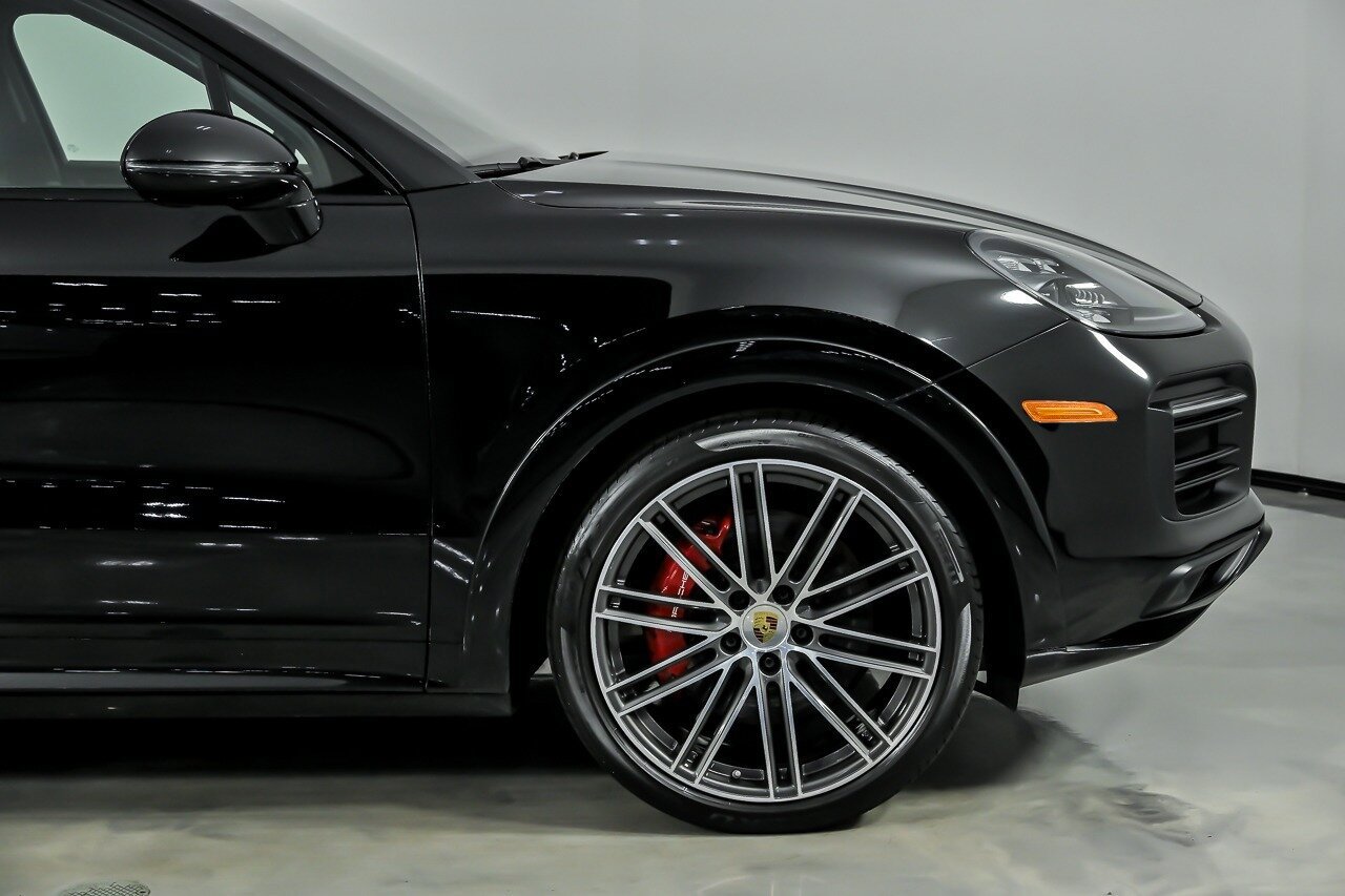 Used 2023 Porsche Cayenne GTS AWD/4WD image 15