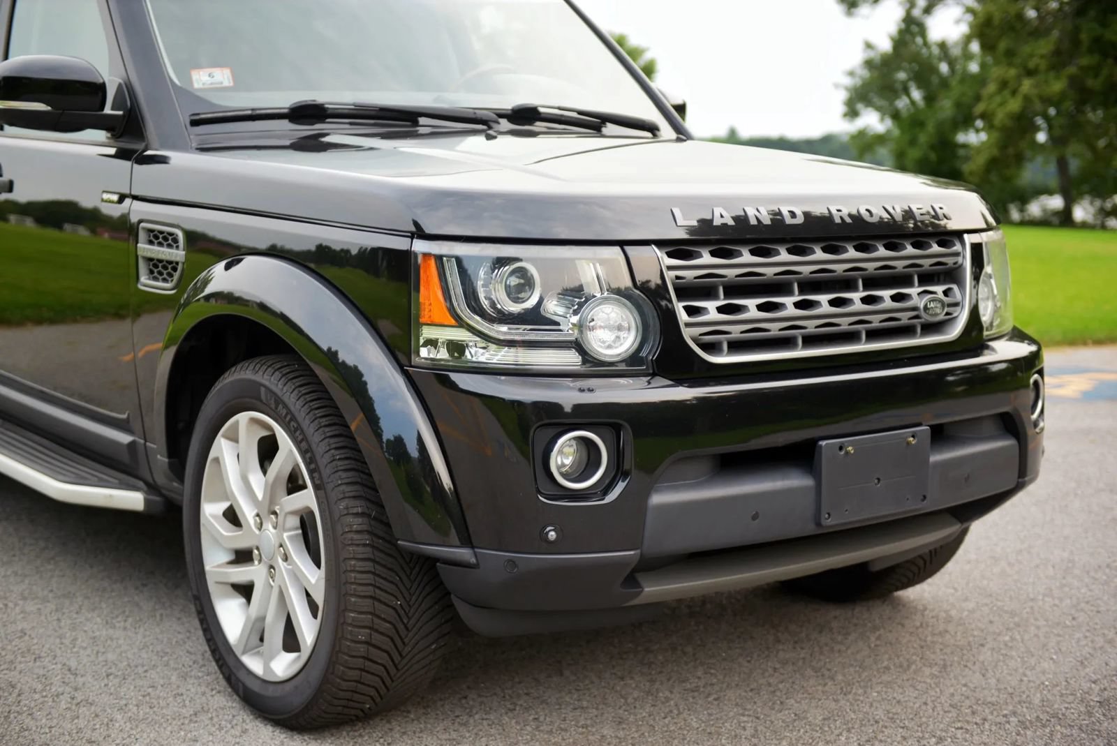 Used 2016 Land Rover LR4 HSE Silver Edition AWD/4WD image 16