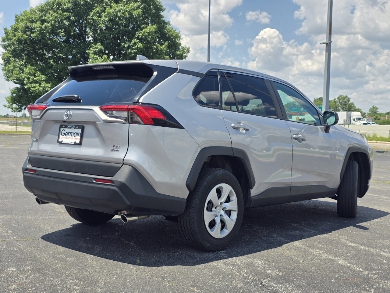 Certified 2024 Toyota RAV4 LE AWD/4WD image 13