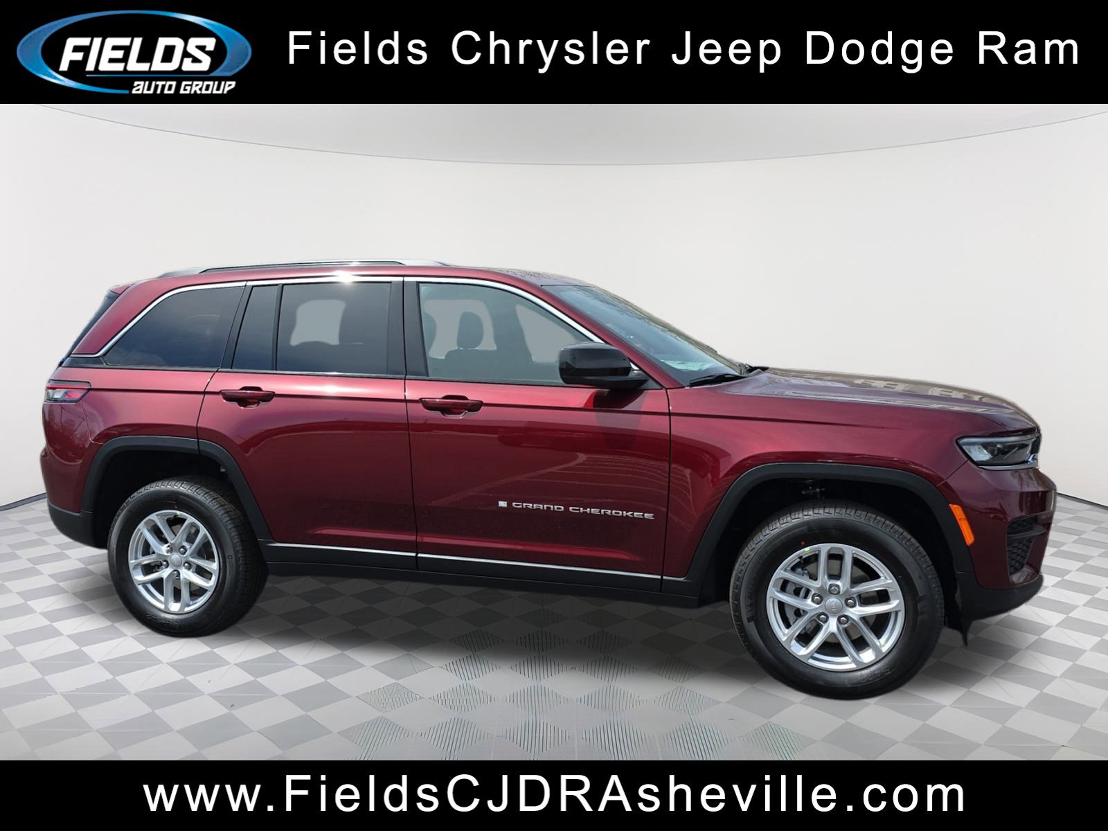 New 2025 Jeep Grand Cherokee Laredo X w/ Luxury Tech Group I