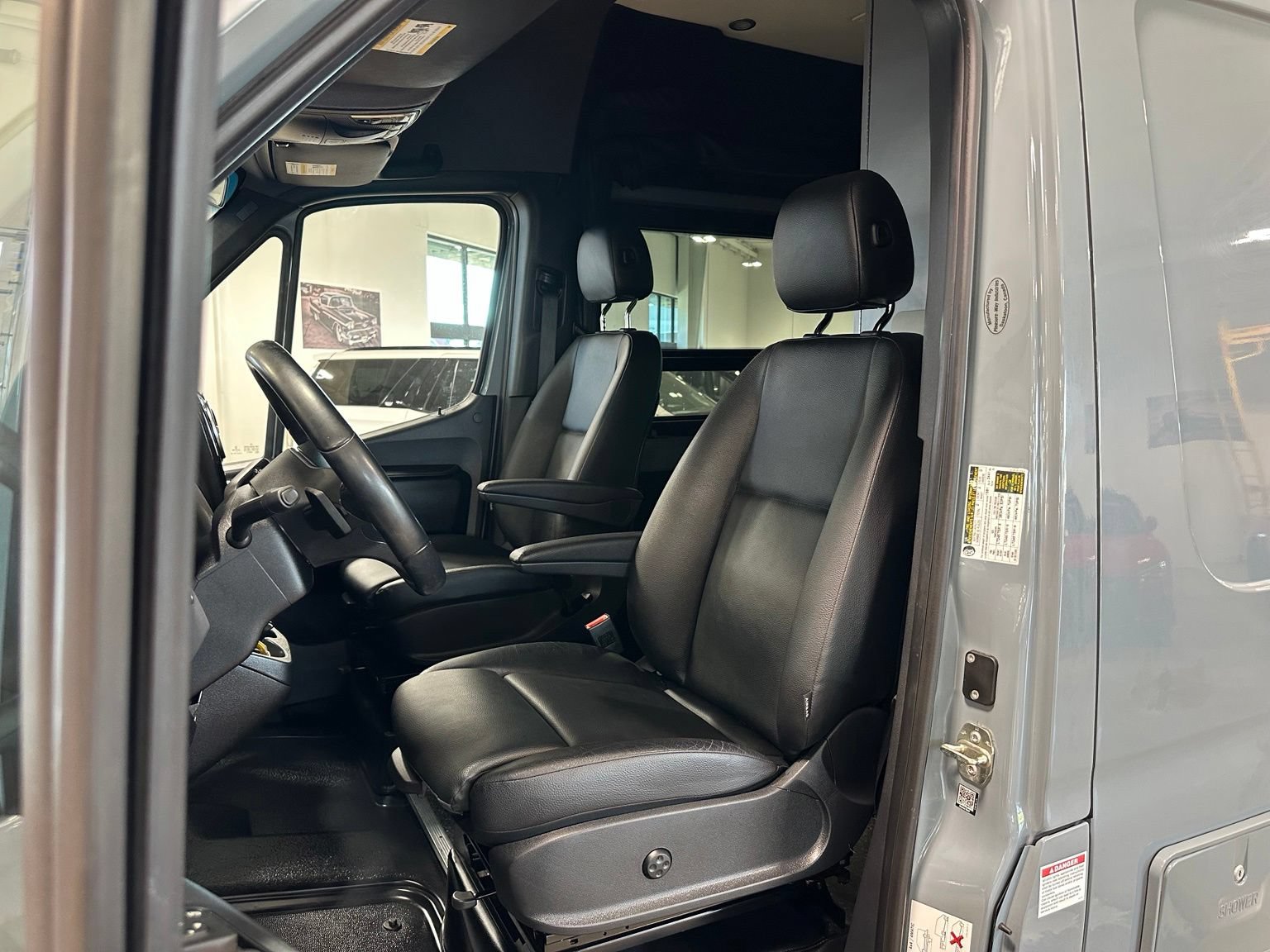 Used 2021 Mercedes-Benz Sprinter 2500 image 15