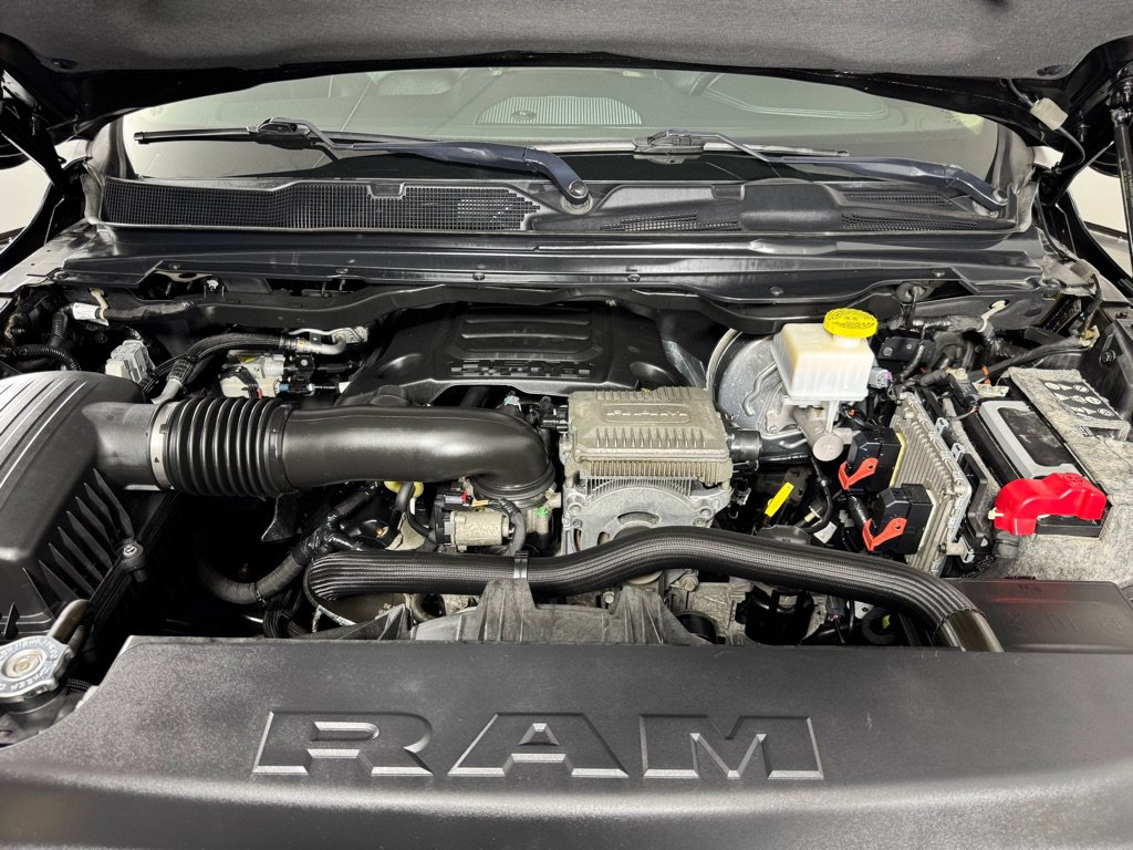 Used 2019 RAM 1500 Laramie AWD/4WD image 26