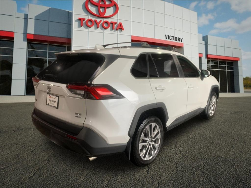 Used 2023 Toyota RAV4 XLE Premium image 3