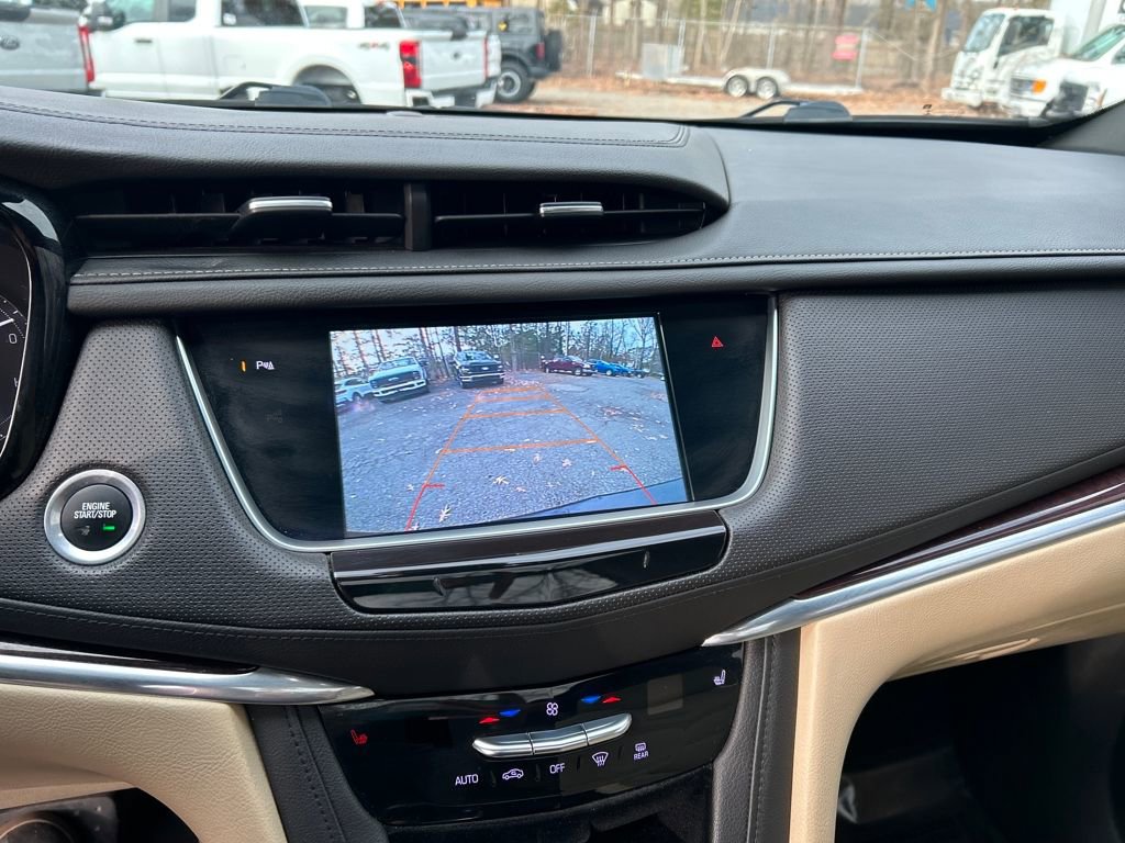 Used 2017 Cadillac XT5 Luxury w/ Driver Awareness Package image 18