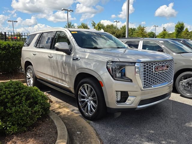 Used 2022 GMC Yukon Denali RWD image 3