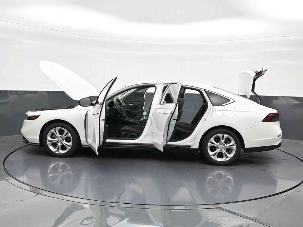 Used 2024 Honda Accord LX image 32